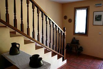 Отель Casona Rural Los Trobos Villar de Otero Экстерьер фото