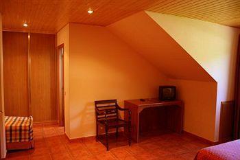 Отель Casona Rural Los Trobos Villar de Otero Экстерьер фото