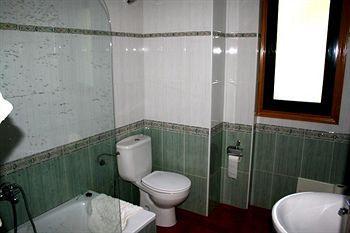 Отель Casona Rural Los Trobos Villar de Otero Экстерьер фото